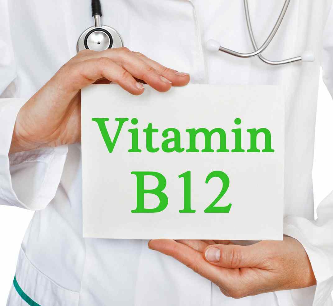 کمبود ویتامین B12 